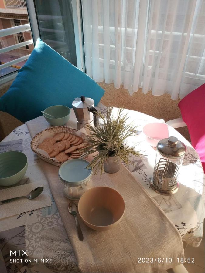 דירות טורבייחה Pink Catia Coqueto Piso Playa Del Cura מראה חיצוני תמונה
